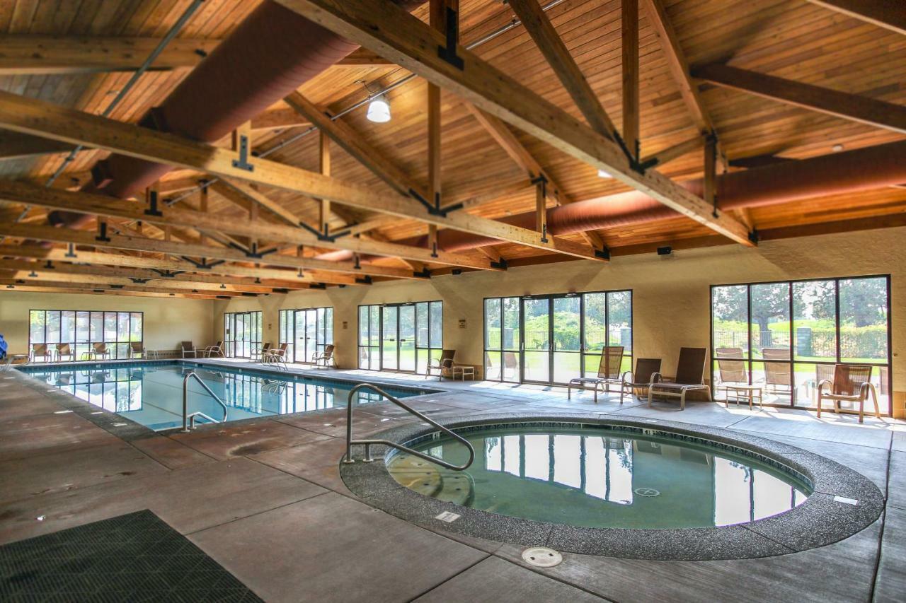 Eagle Crest Village Lp Getaway Редмънд Екстериор снимка